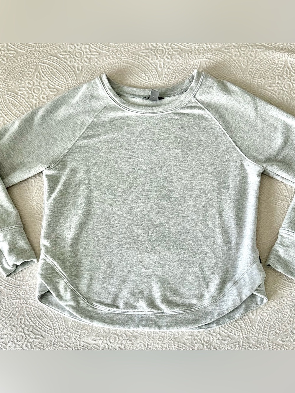 Women’s Eddie Bauer Gray Sweatshirt Crewneck Pullover Small